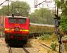 Lokomotiva WAP4 č. 22415 v čele Howrah Duronto Express, foto: Akshay Gupta