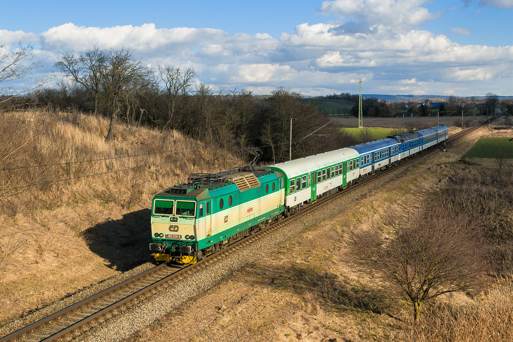 163.234-8 + 854.204-5