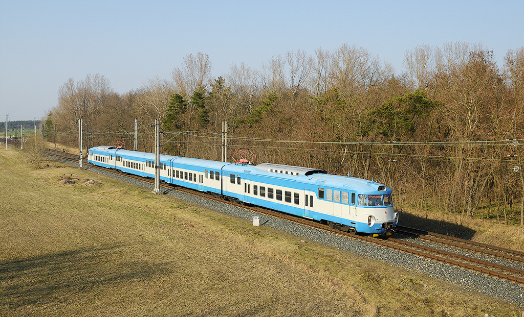 451.045-9 + 451.046-7