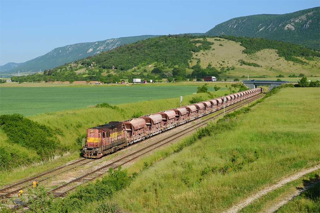 742.352-8