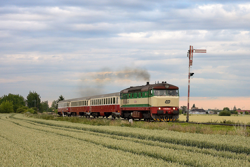 749.250-7