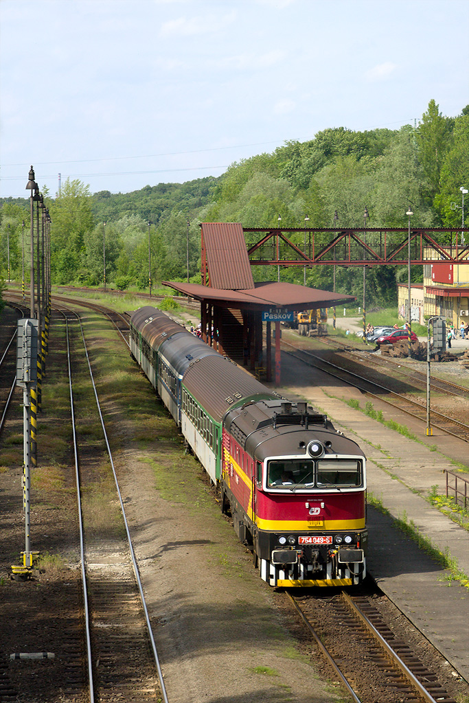 754.049-5