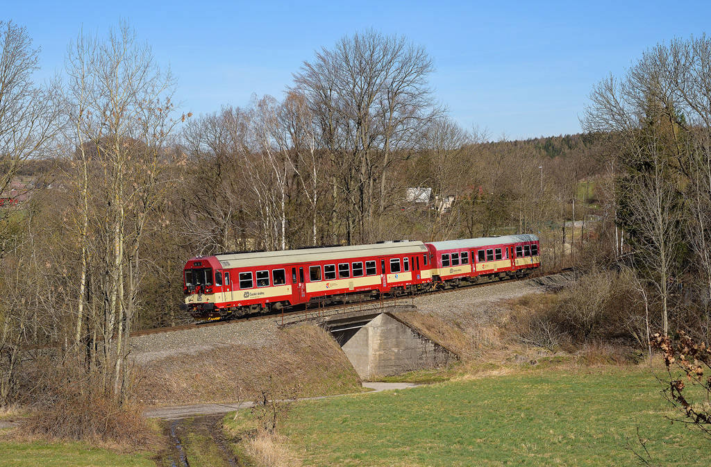 843.017-5