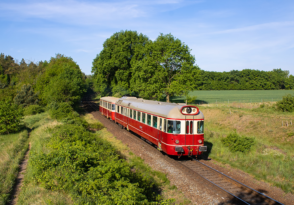 851.008-3