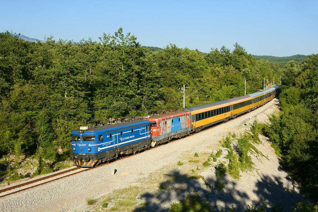 1141.386 + 1141.308