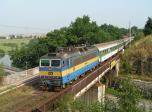 Electric locomotive