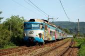 Electric multiple units and railcars