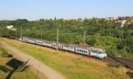 Elektrotriebwagen und -züge 