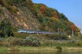 Electric multiple units and railcars