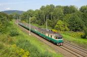 Electric multiple units and railcars