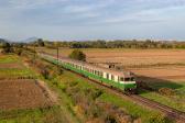 Electric multiple units and railcars