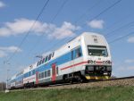 Electric multiple units and railcars