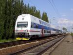 Electric multiple units and railcars
