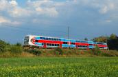 Electric multiple units and railcars