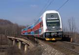 Electric multiple units and railcars