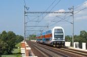 Elektrotriebwagen und -züge 