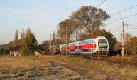 Electric multiple units and railcars