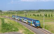 Electric multiple units and railcars