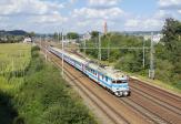 Elektrotriebwagen und -züge 