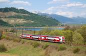 Electric multiple units and railcars