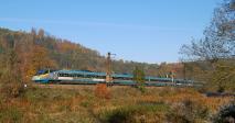 Electric multiple units and railcars
