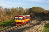 Diesel multiple units and railcars