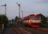 Diesel multiple units and railcars