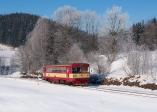 Diesel multiple units and railcars