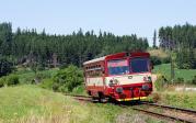 Diesel multiple units and railcars