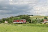Diesel multiple units and railcars