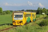 Diesel multiple units and railcars