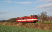 Diesel multiple units and railcars