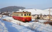 Diesel multiple units and railcars