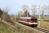 Diesel multiple units and railcars
