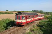 Diesel multiple units and railcars