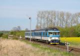 Diesel multiple units and railcars
